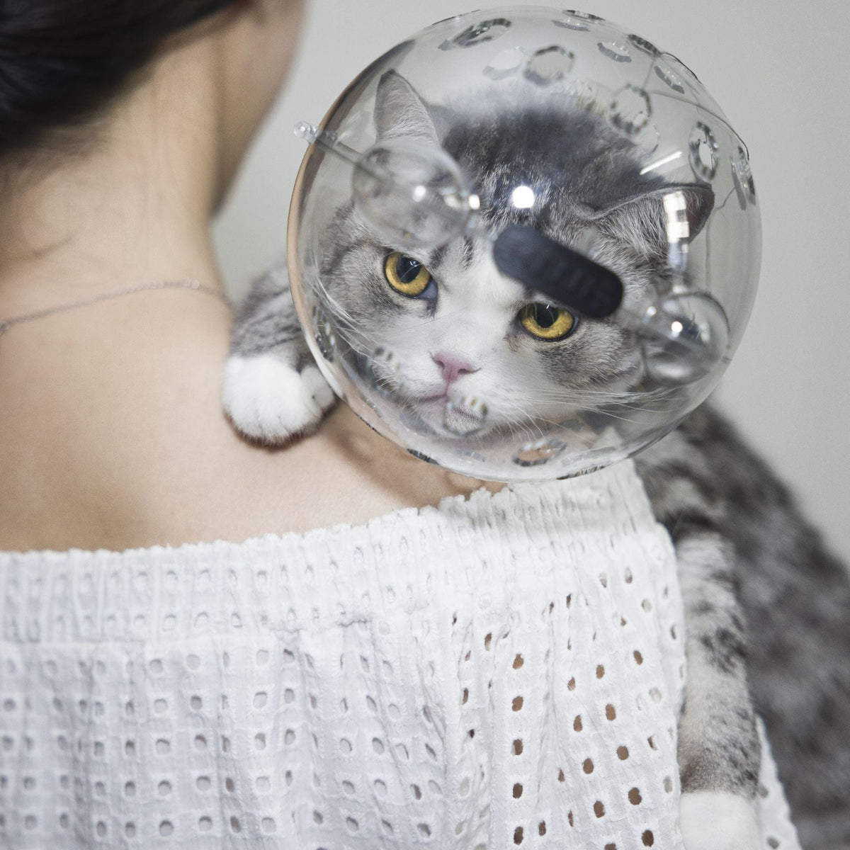 Cat Bath Head Cover - Anti-Bite & Anti-Scratch Pet Grooming Muzzle Collar - SqueakyPet