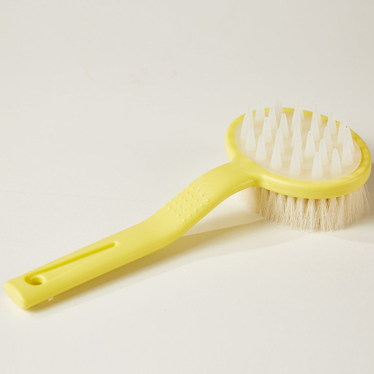 Pet Massage Bath Brush Comb – Yellow Grooming Tool for Dogs & Cats - SqueakyPet